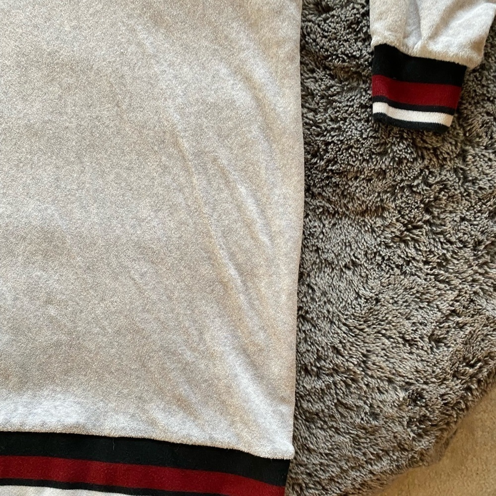 NIKE Women’s Sweatshirt - Picture 13 of 14